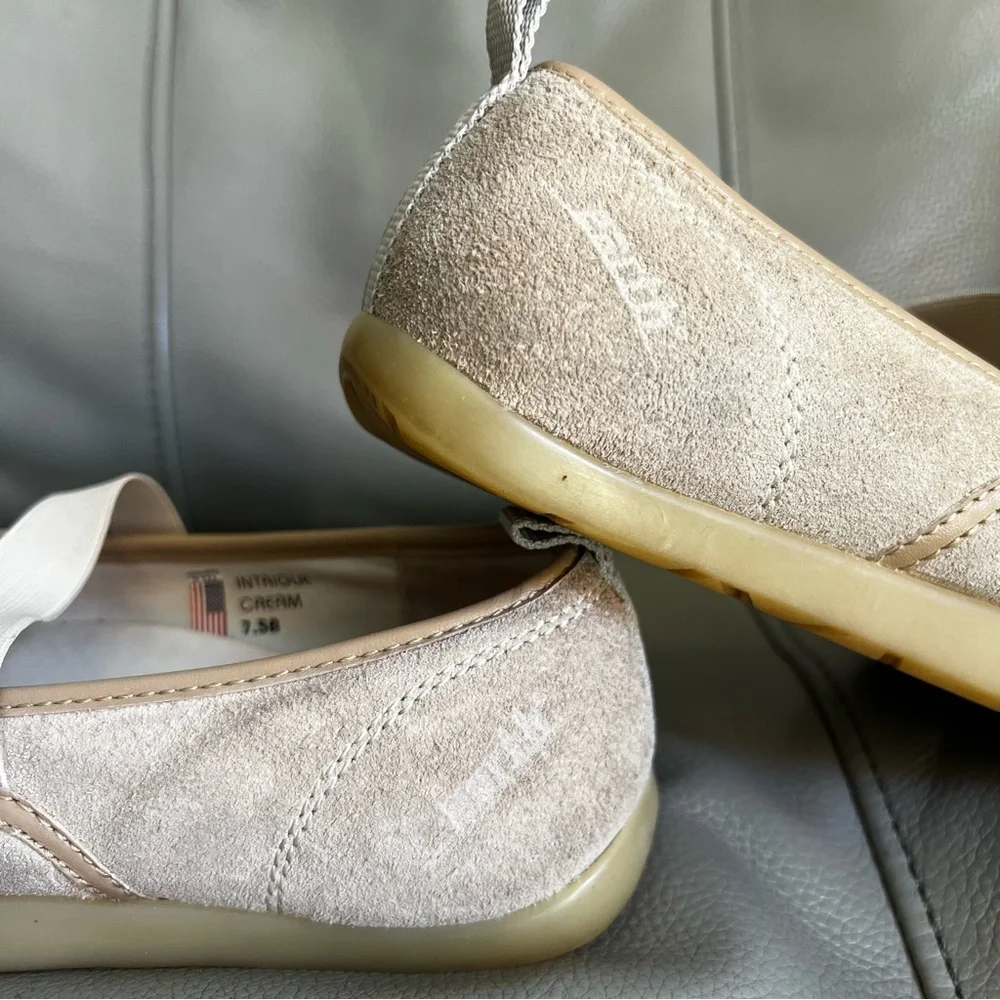 Kalso Earth Women's Tan and White Casual Shoes - Picture 11 of 16